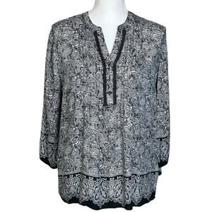 DB Top Women Size Medium Black White Boho Paisley Embellished Pleated Henley